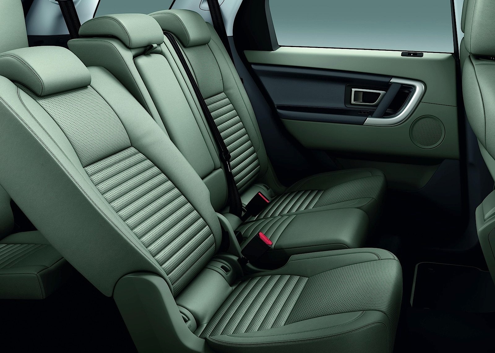 Land Rover Discovery Sport photo 104