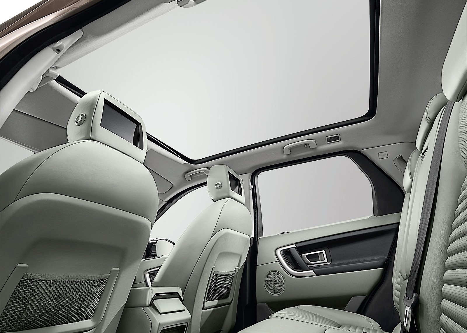 Land Rover Discovery Sport photo 106