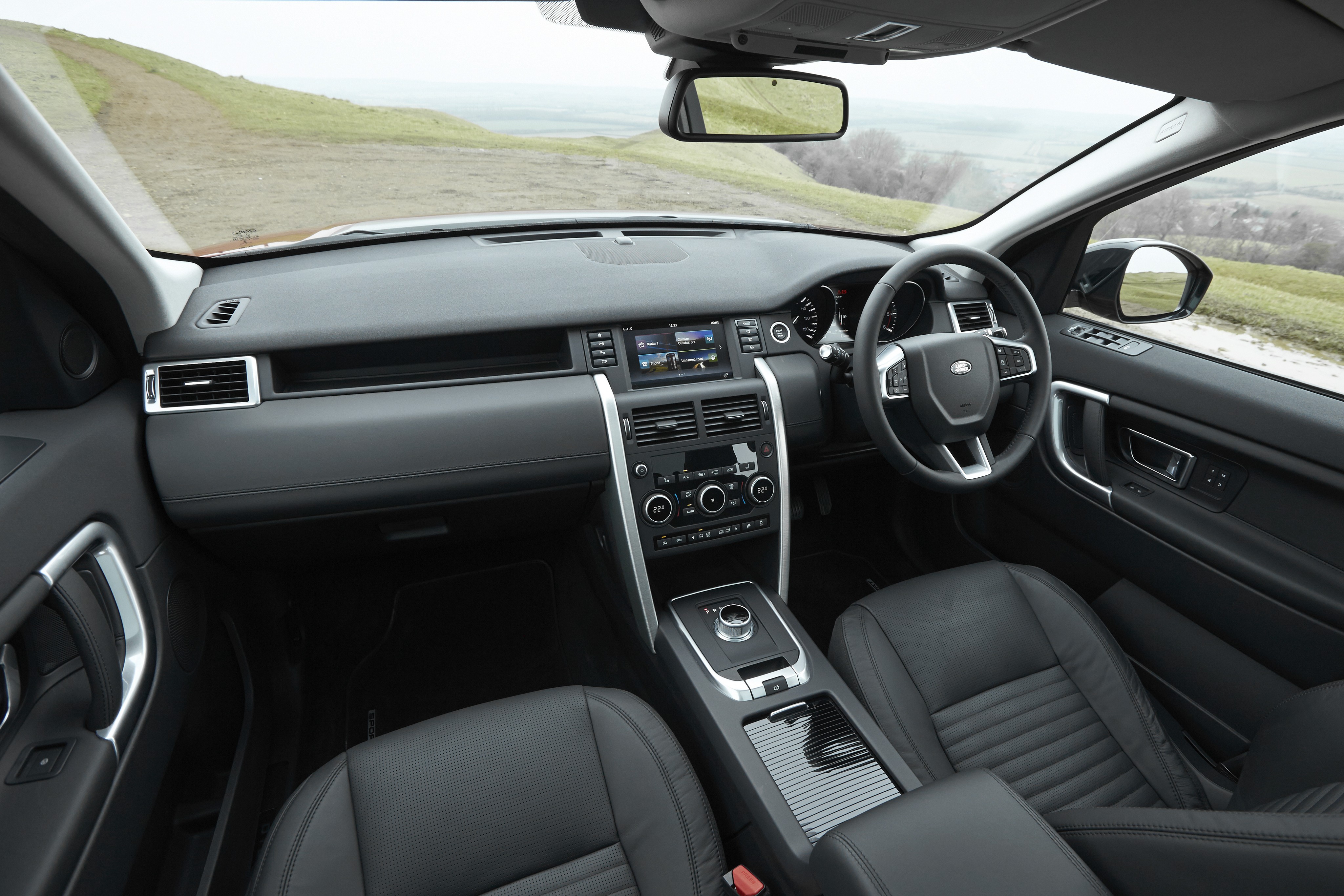 Land Rover Discovery Sport photo 110