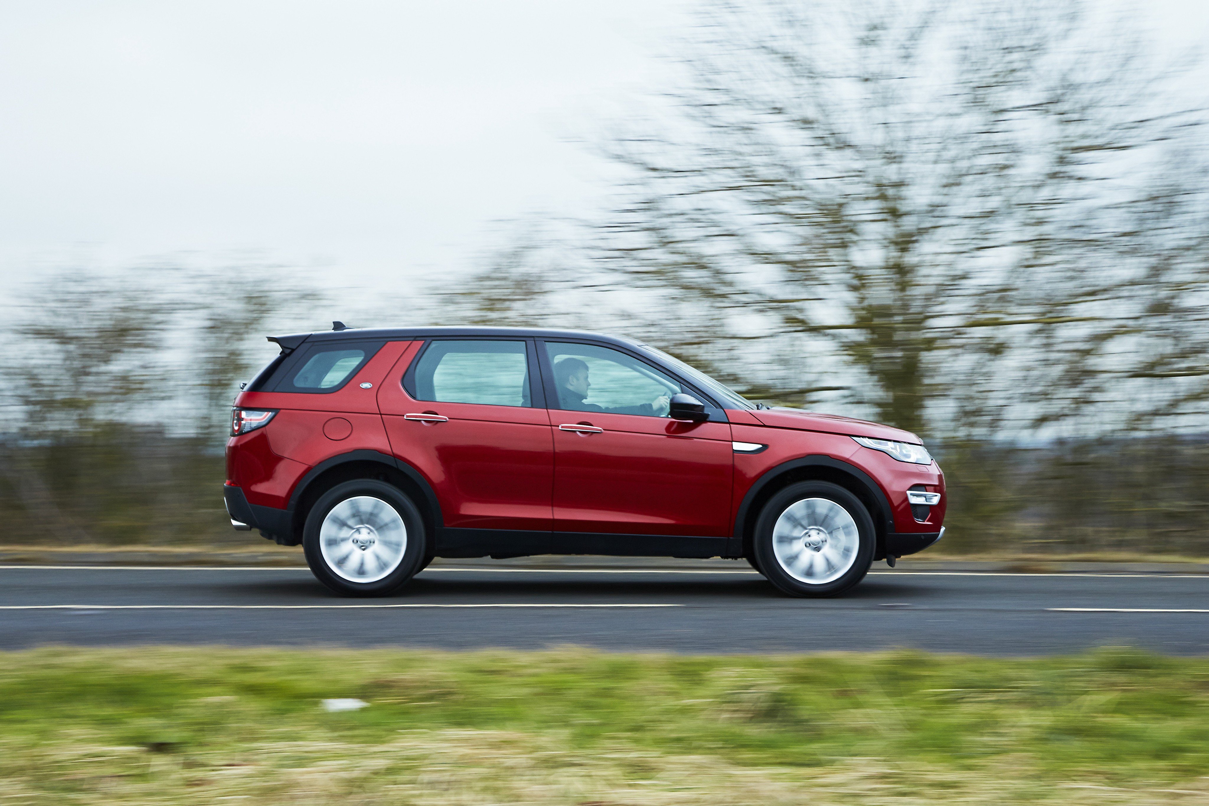 Land Rover Discovery Sport photo 38