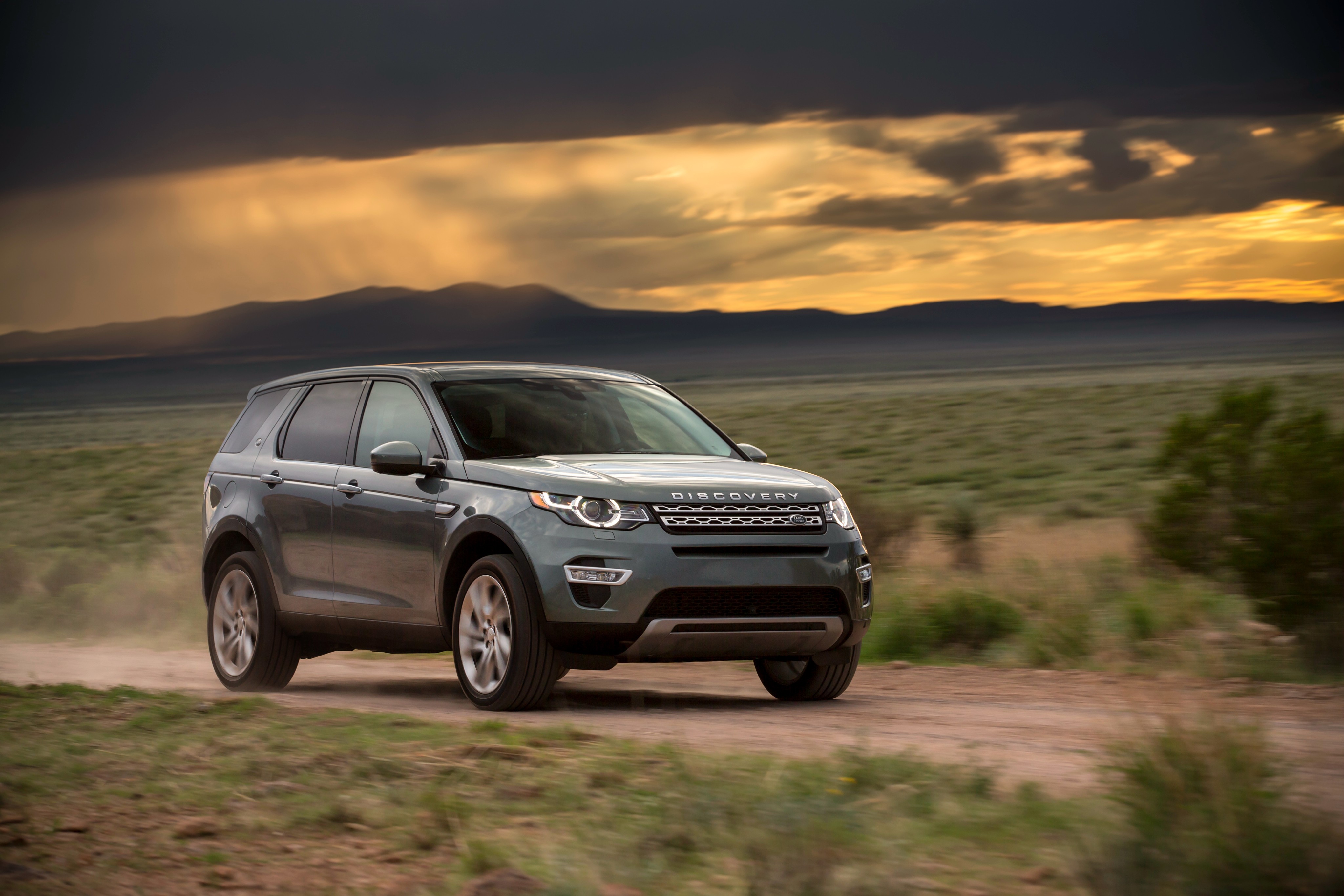 Land Rover Discovery Sport photo 52