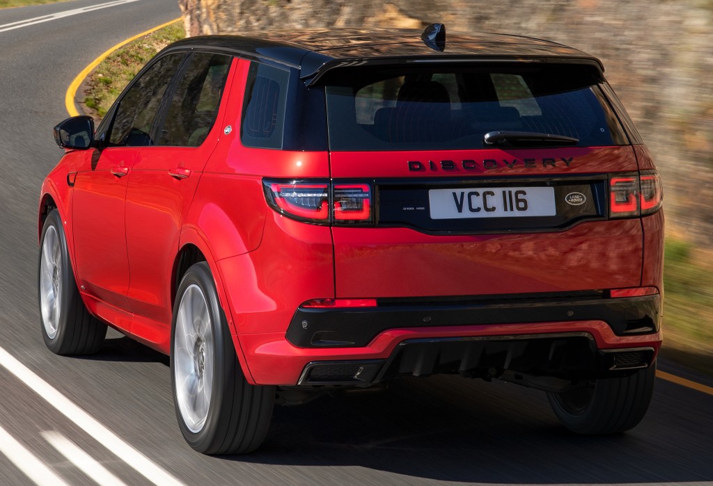 Land Rover Discovery Sport photo 12