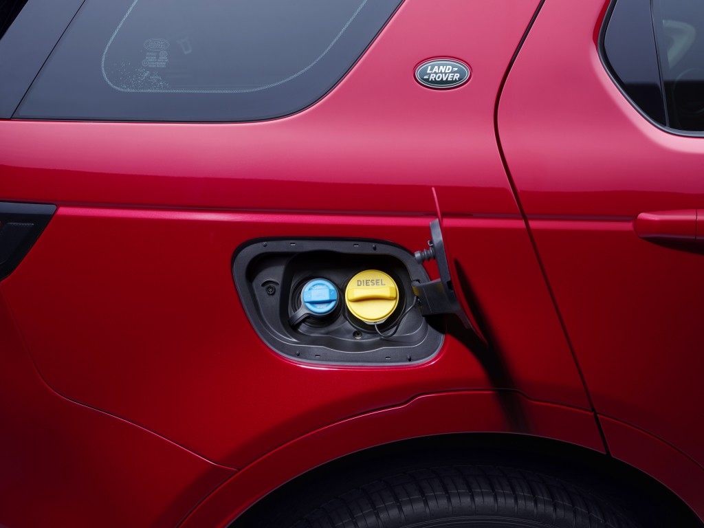 Land Rover Discovery Sport photo 22