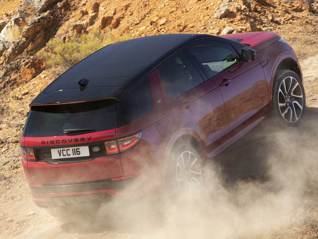 Land Rover Discovery Sport photo 25