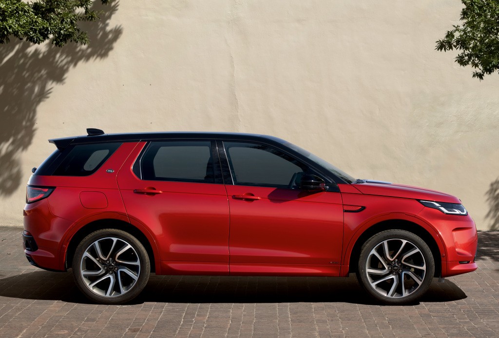 Land Rover Discovery Sport photo 32