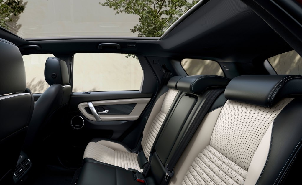 Land Rover Discovery Sport photo 38
