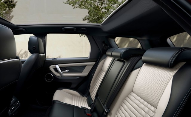 Land Rover Discovery Sport photo 38