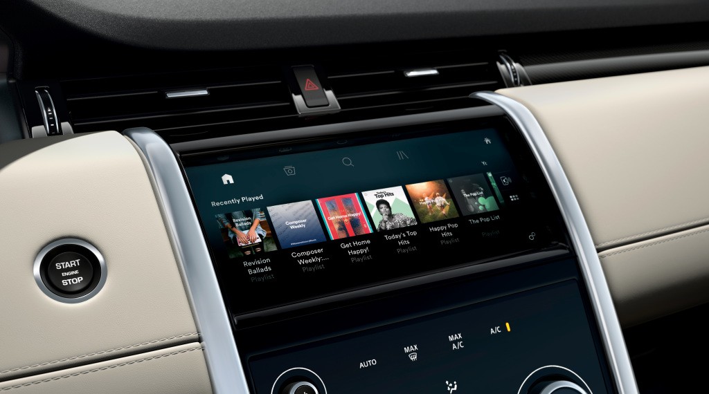 Land Rover Discovery Sport photo 39