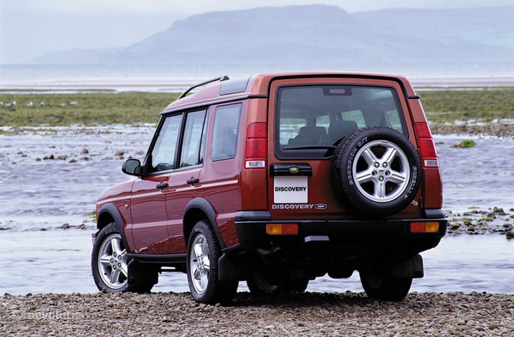 Land Rover Discovery photo 3