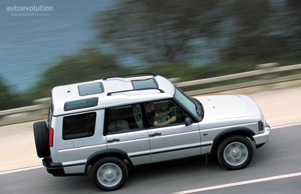 Land Rover Discovery photo 2