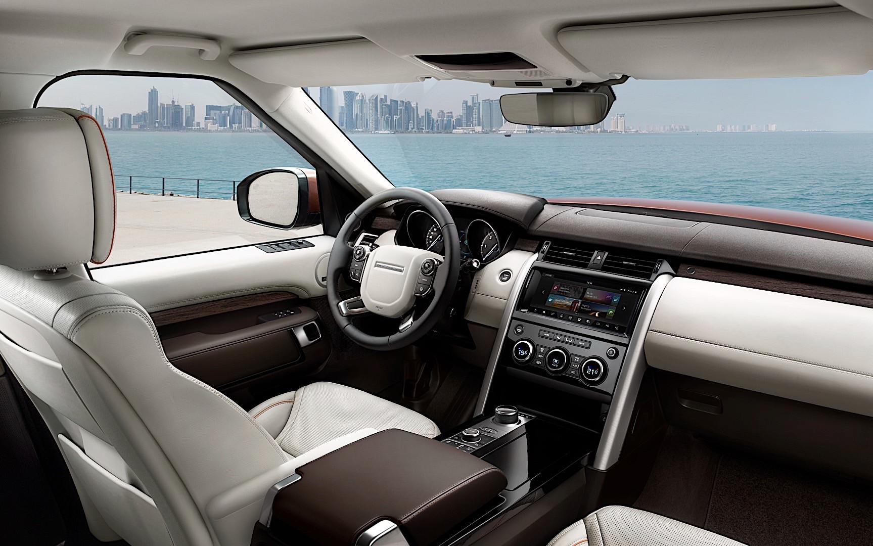 Land Rover Discovery photo 39