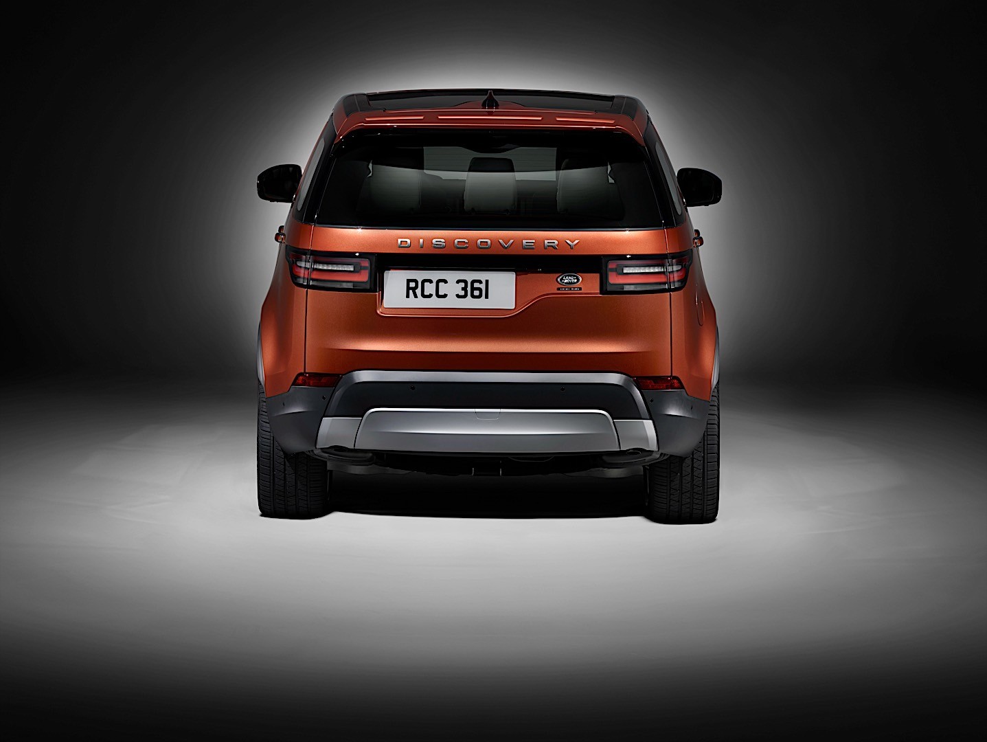 Land Rover Discovery photo 10