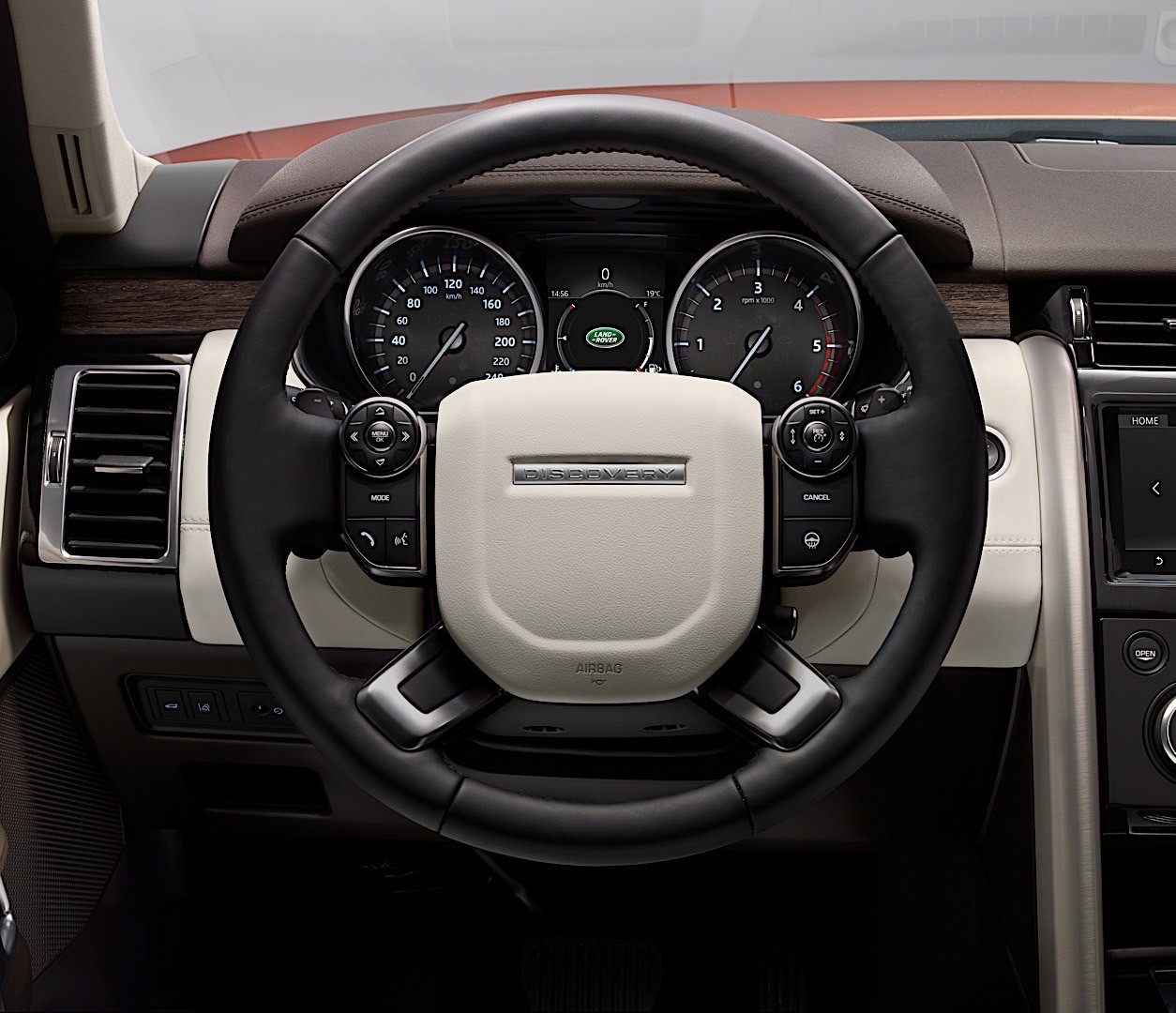 Land Rover Discovery photo 40