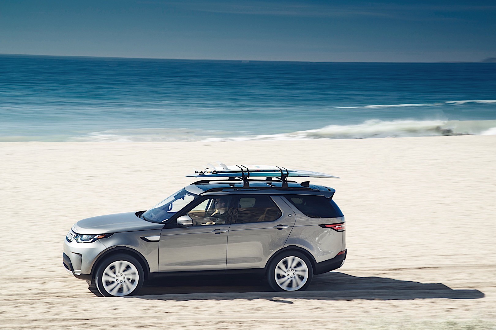 Land Rover Discovery photo 22