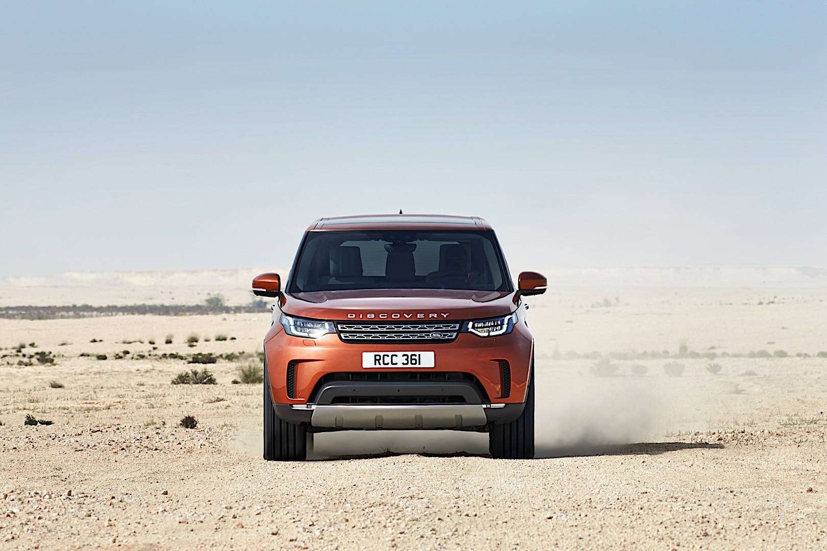 Land Rover Discovery photo 23