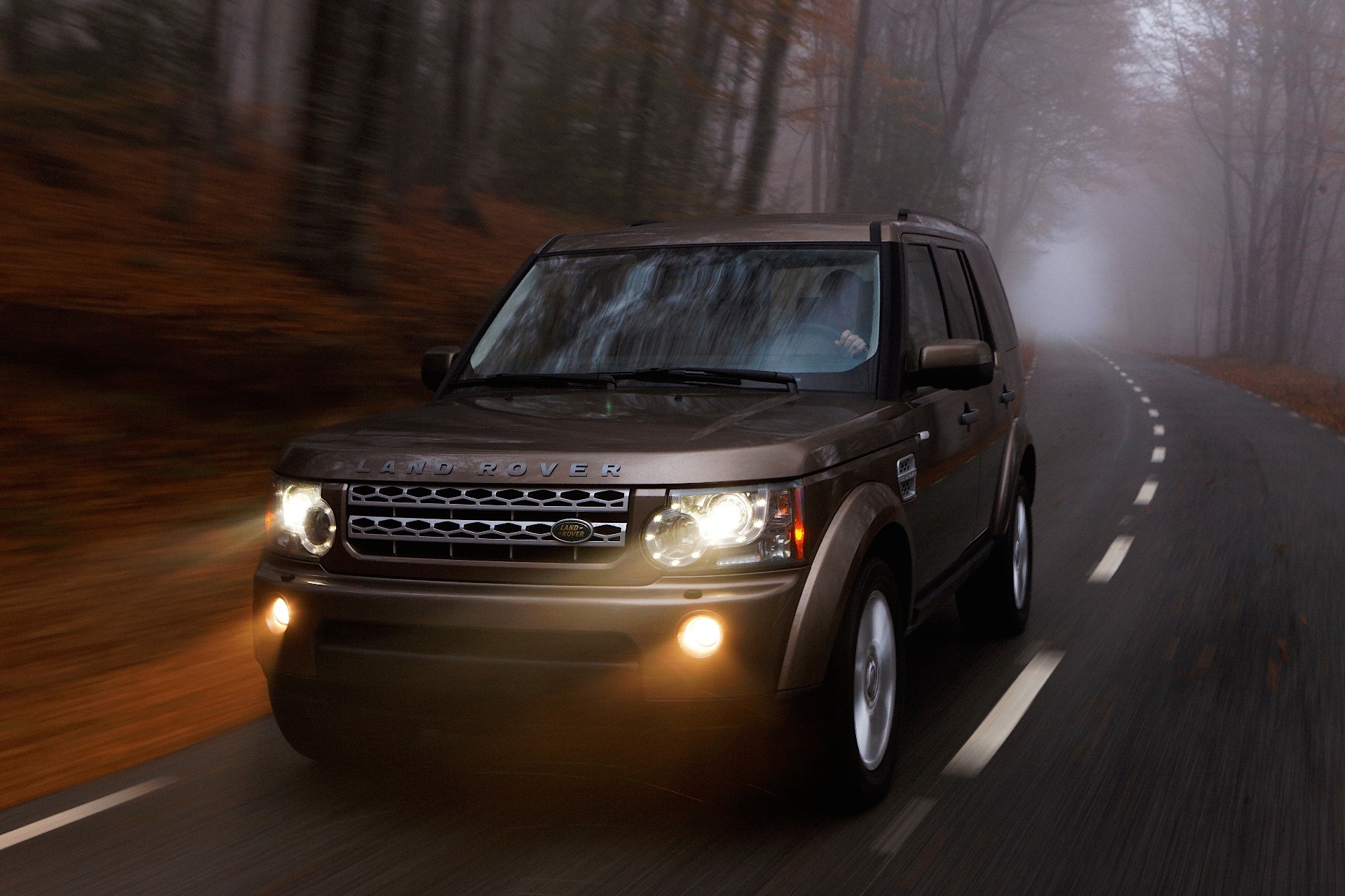 Land Rover Discovery photo 12