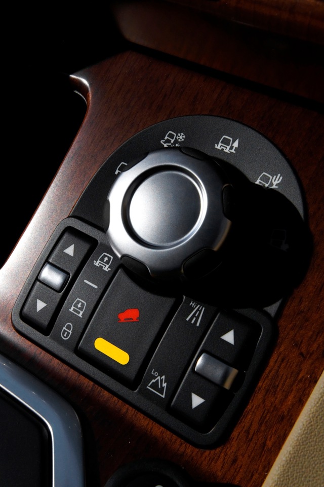 Land Rover Discovery photo 21