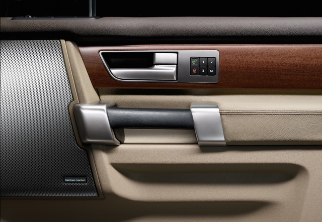Land Rover Discovery photo 23