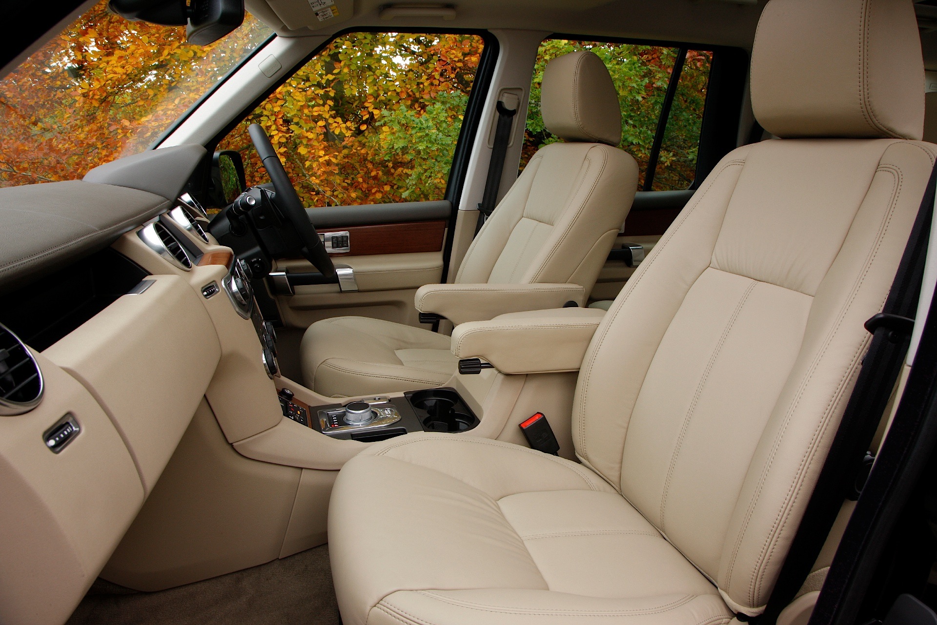 Land Rover Discovery photo 38