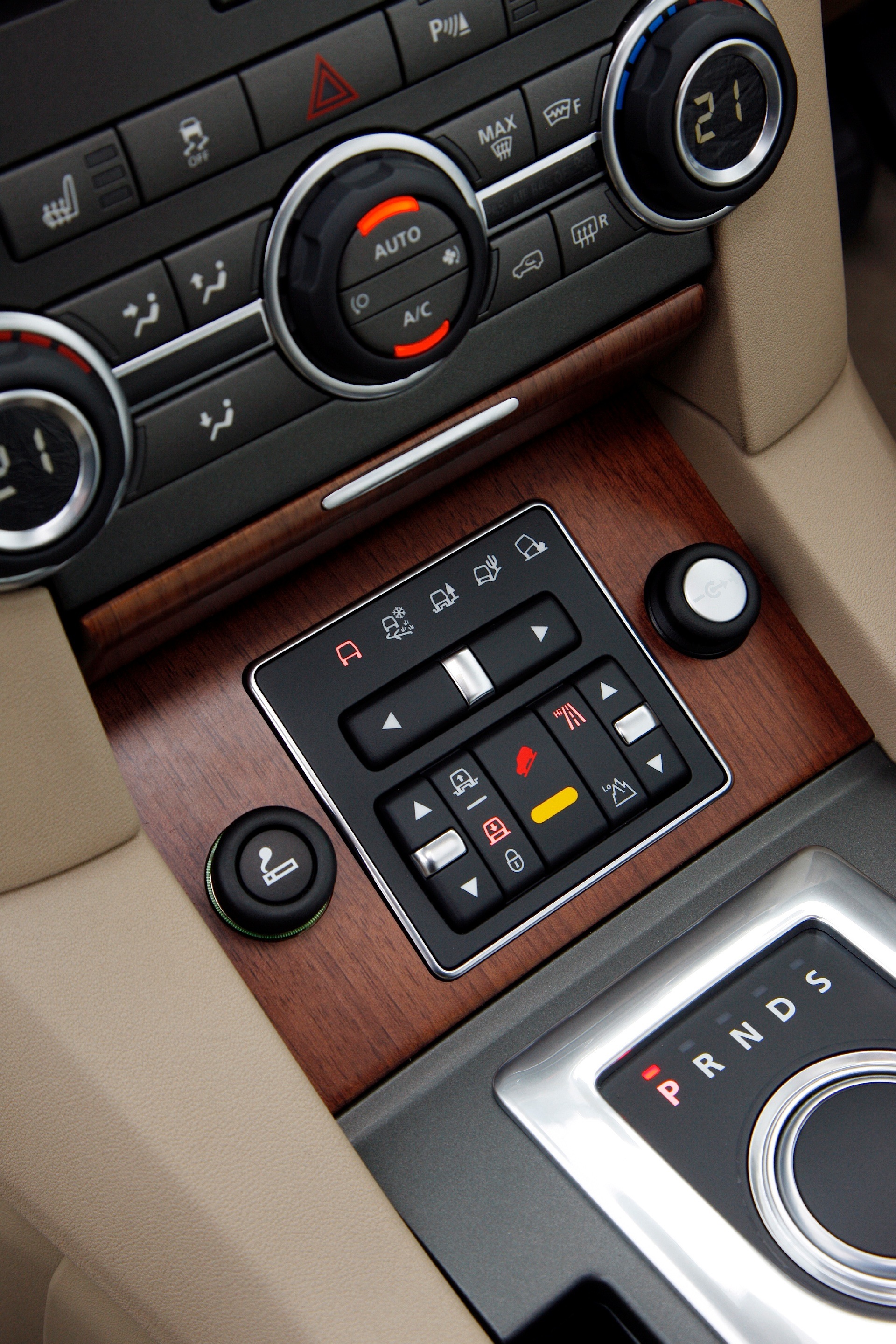 Land Rover Discovery photo 39