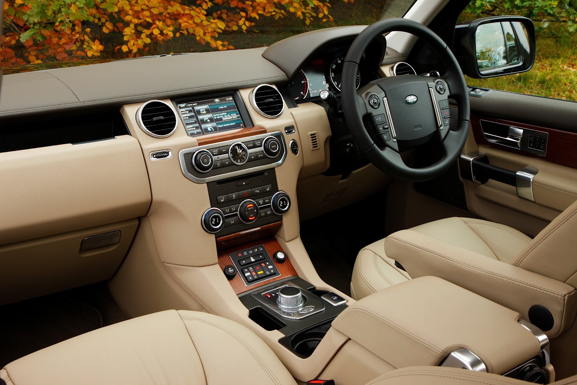 Land Rover Discovery photo 48