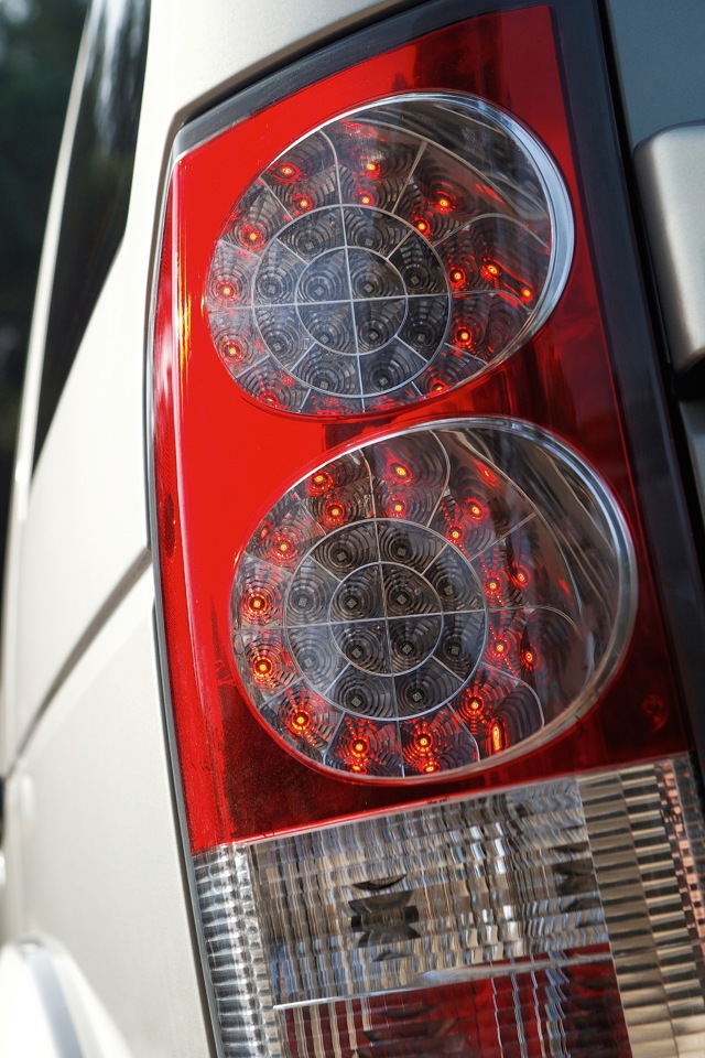 Land Rover Discovery photo 6