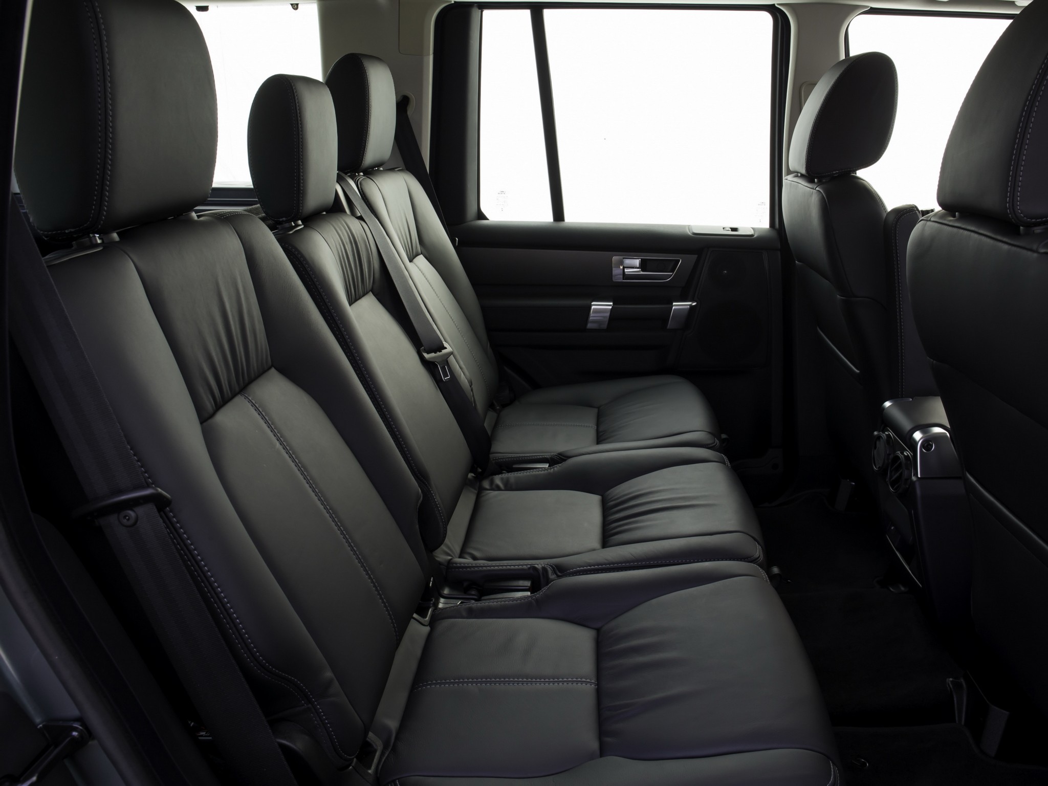 Land Rover Discovery photo 18