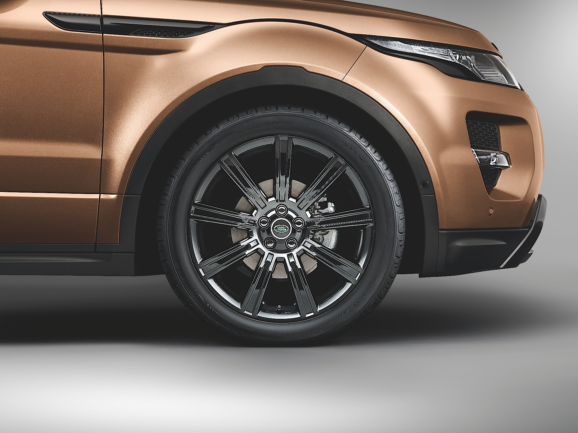Land Rover Range Rover Evoque photo 18
