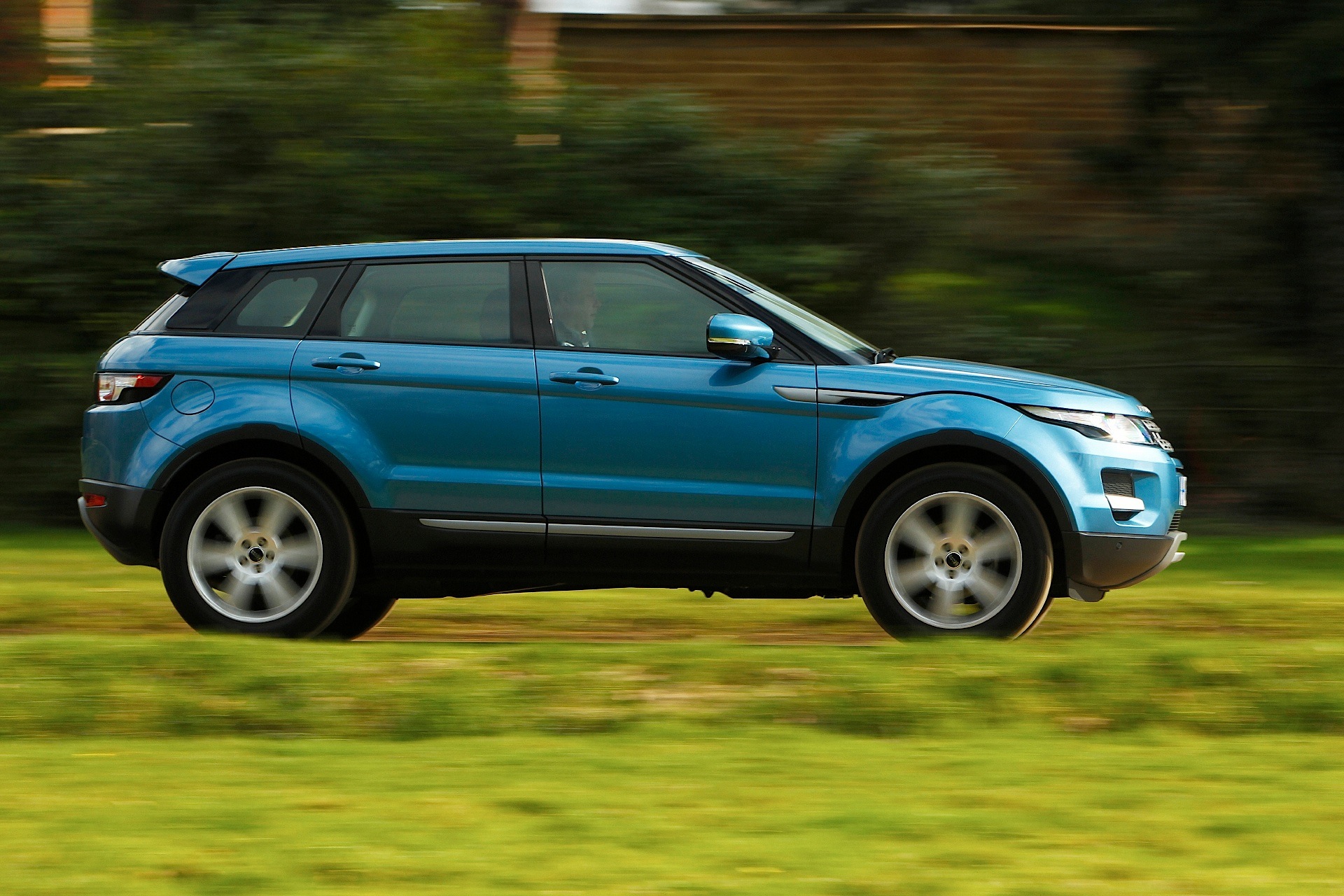 Land Rover Range Rover Evoque photo 7