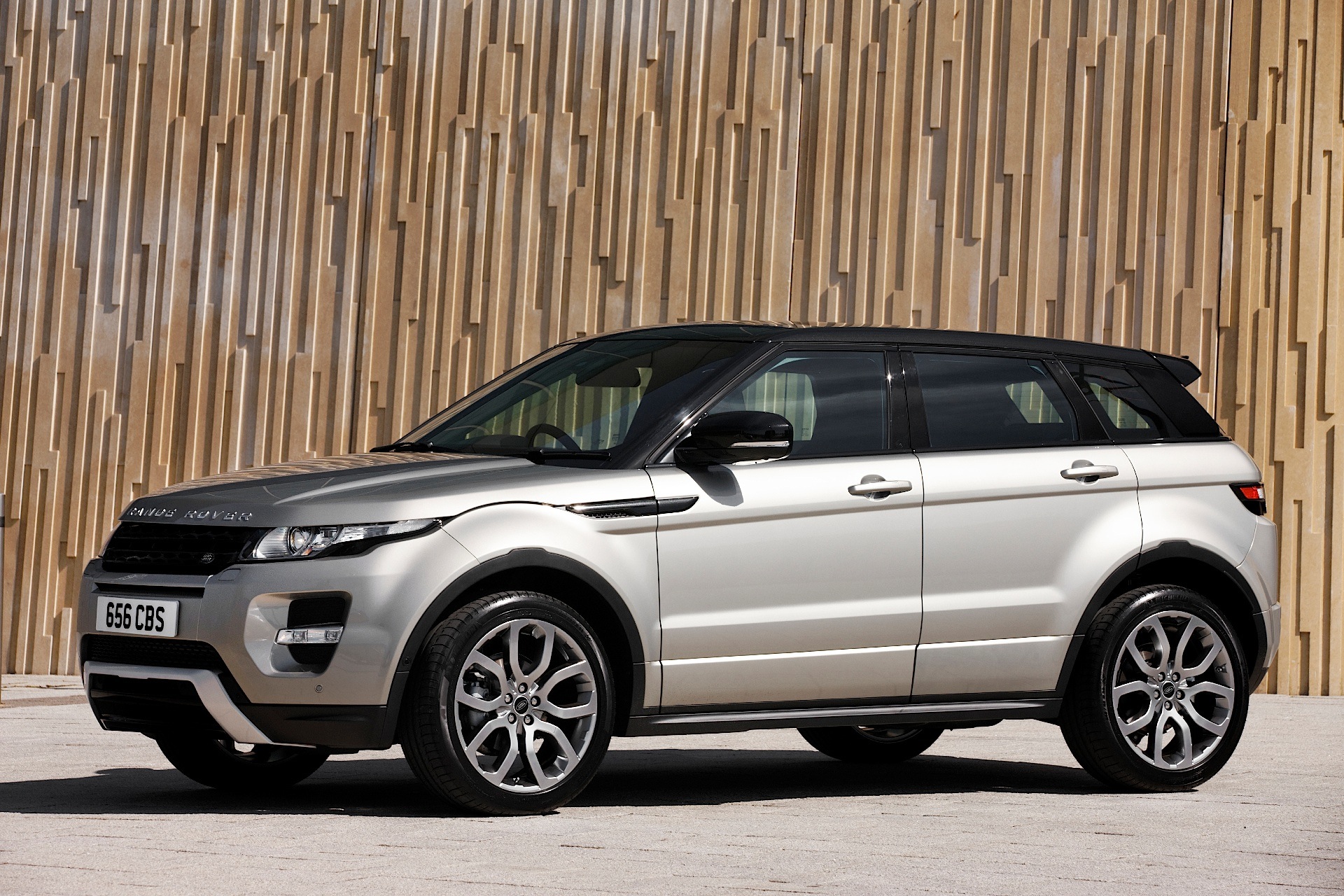 Land Rover Range Rover Evoque photo 13