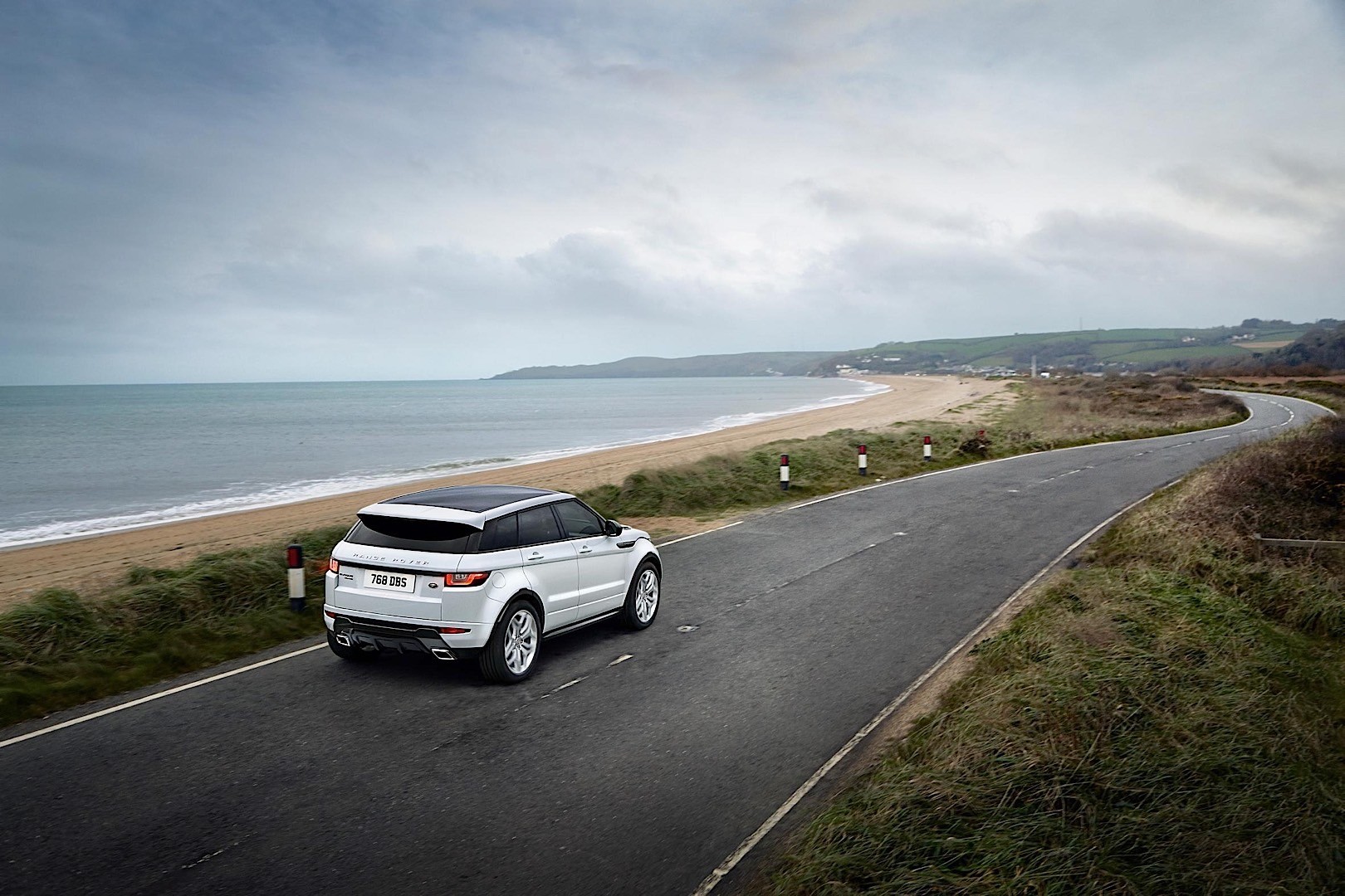 Land Rover Range Rover Evoque photo 8