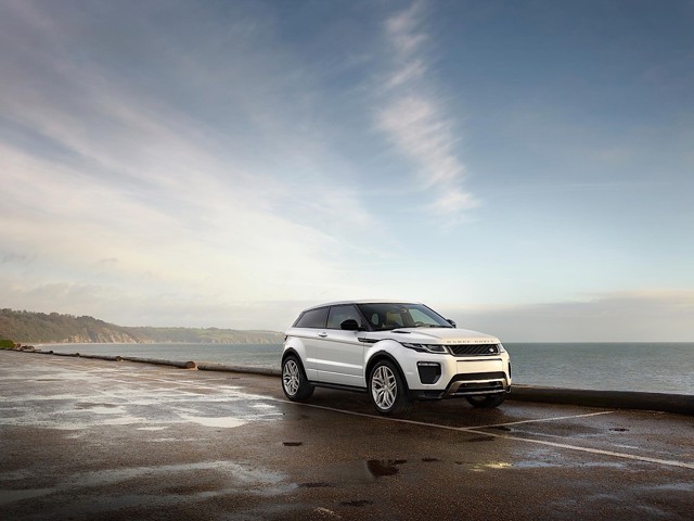 Land Rover Range Rover Evoque photo 9