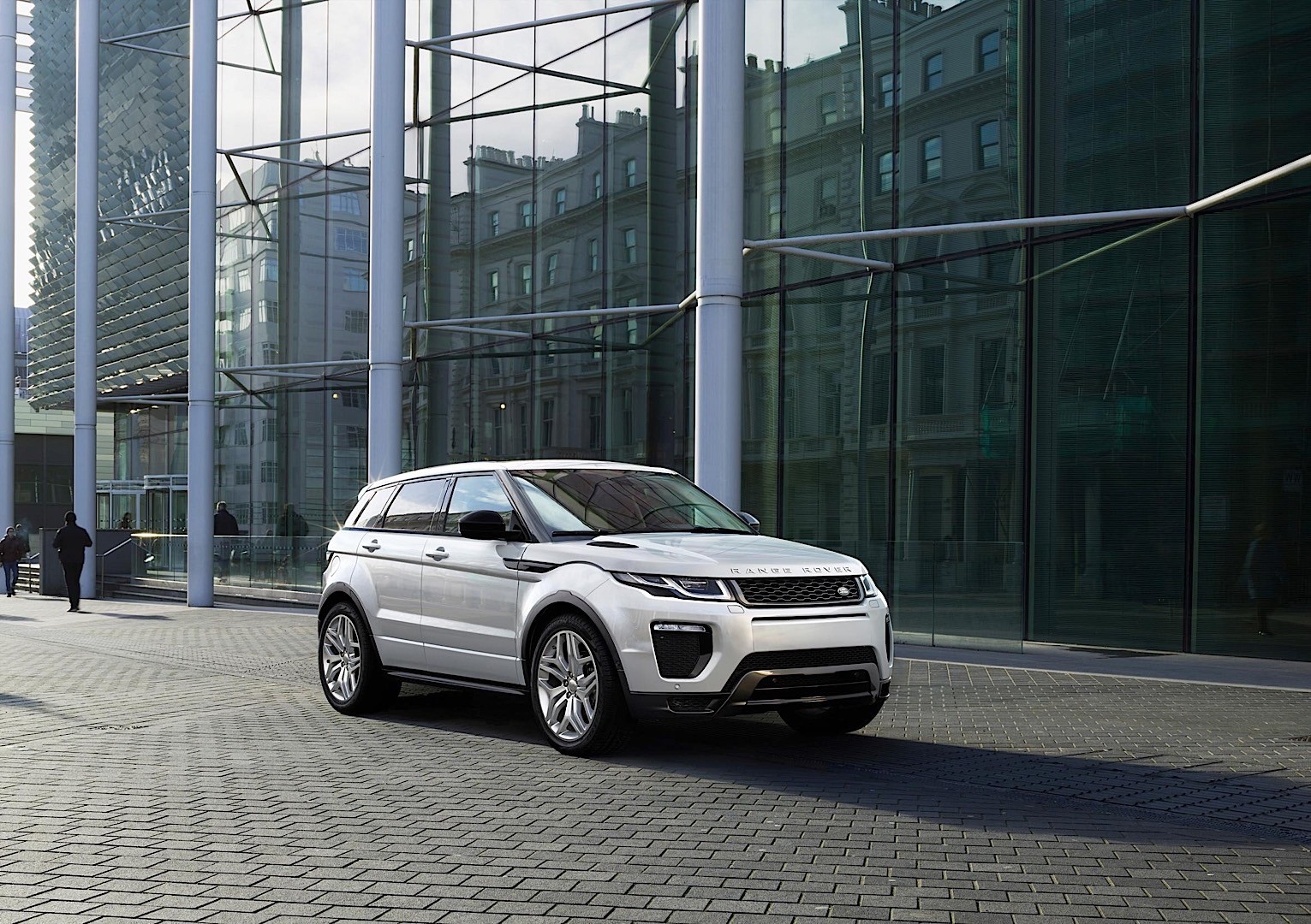 Land Rover Range Rover Evoque photo 13
