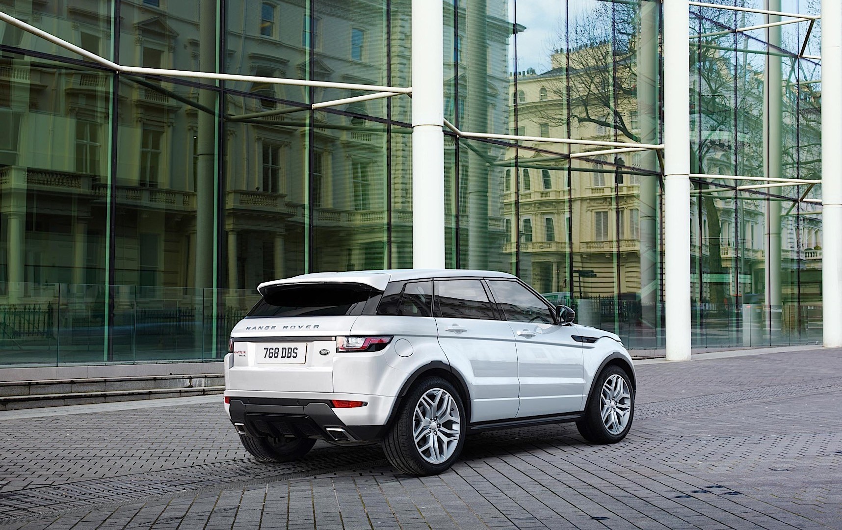 Land Rover Range Rover Evoque photo 17