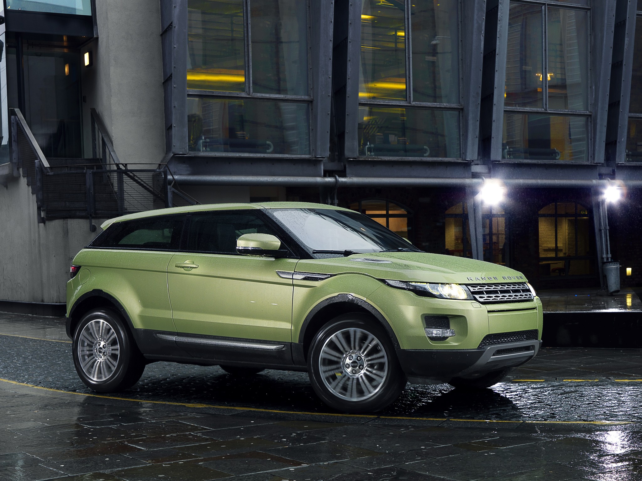 Land Rover Range Rover Evoque photo 36