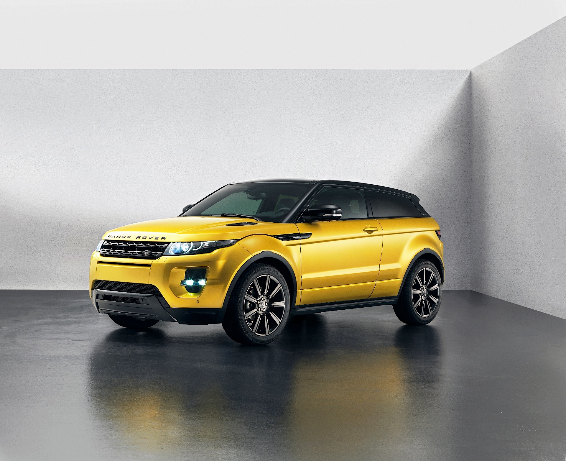 Land Rover Range Rover Evoque photo 18