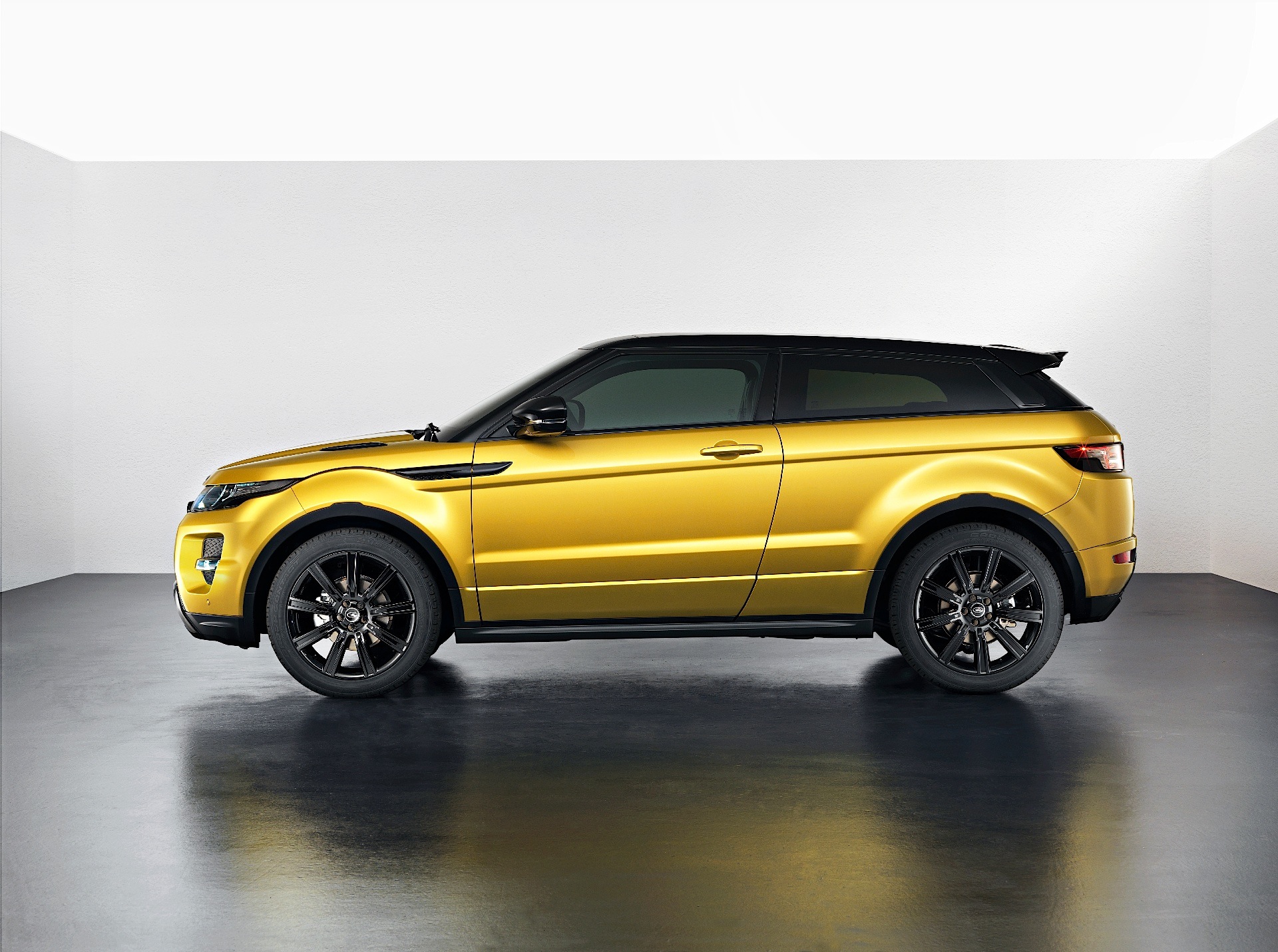 Land Rover Range Rover Evoque photo 21