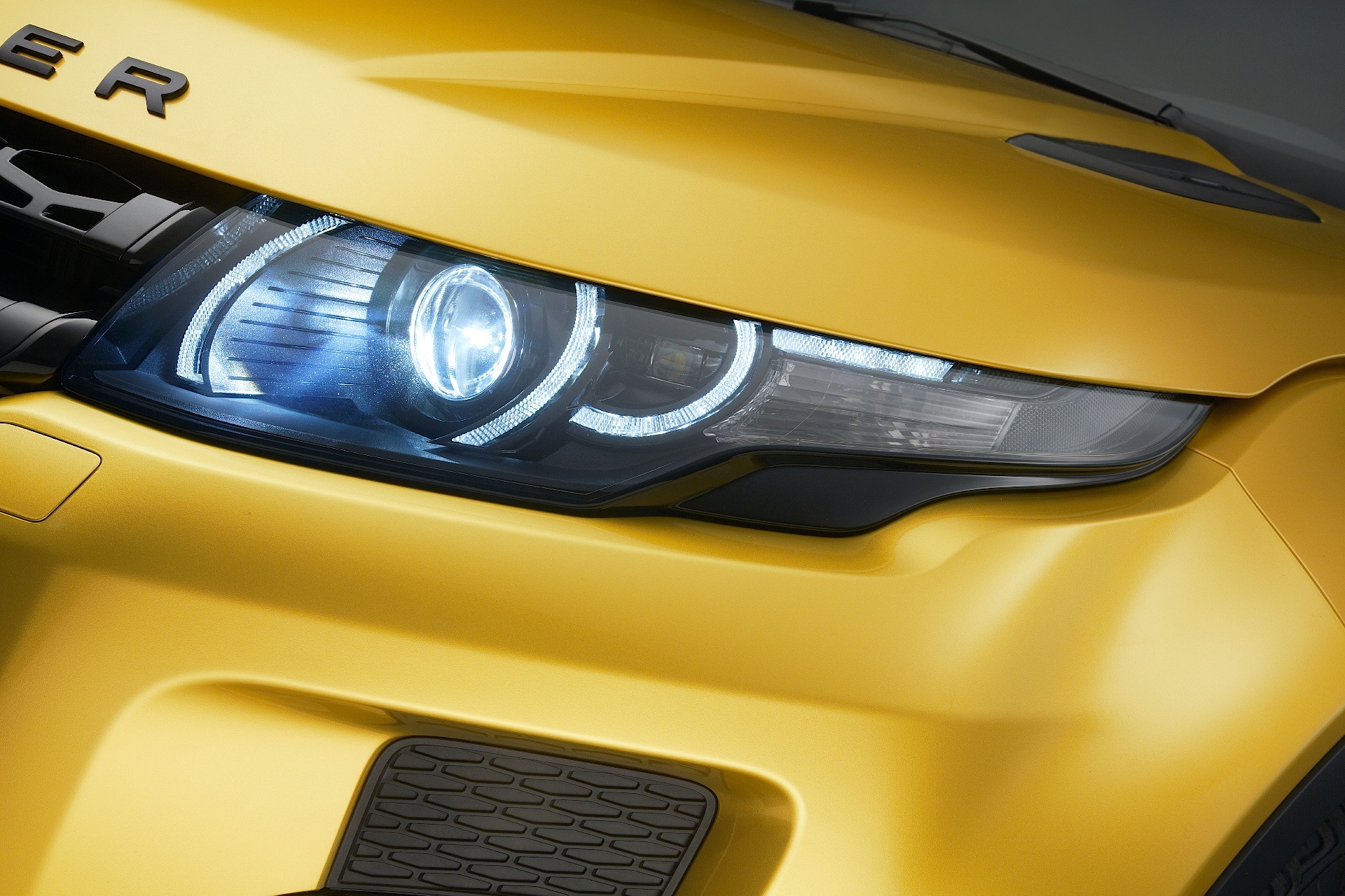 Land Rover Range Rover Evoque photo 26