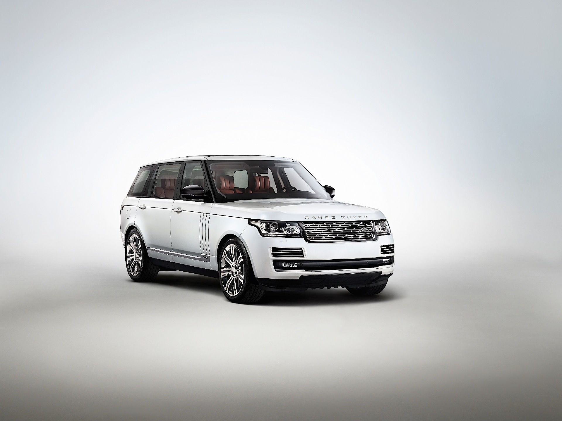 Land Rover Range Rover L photo 2