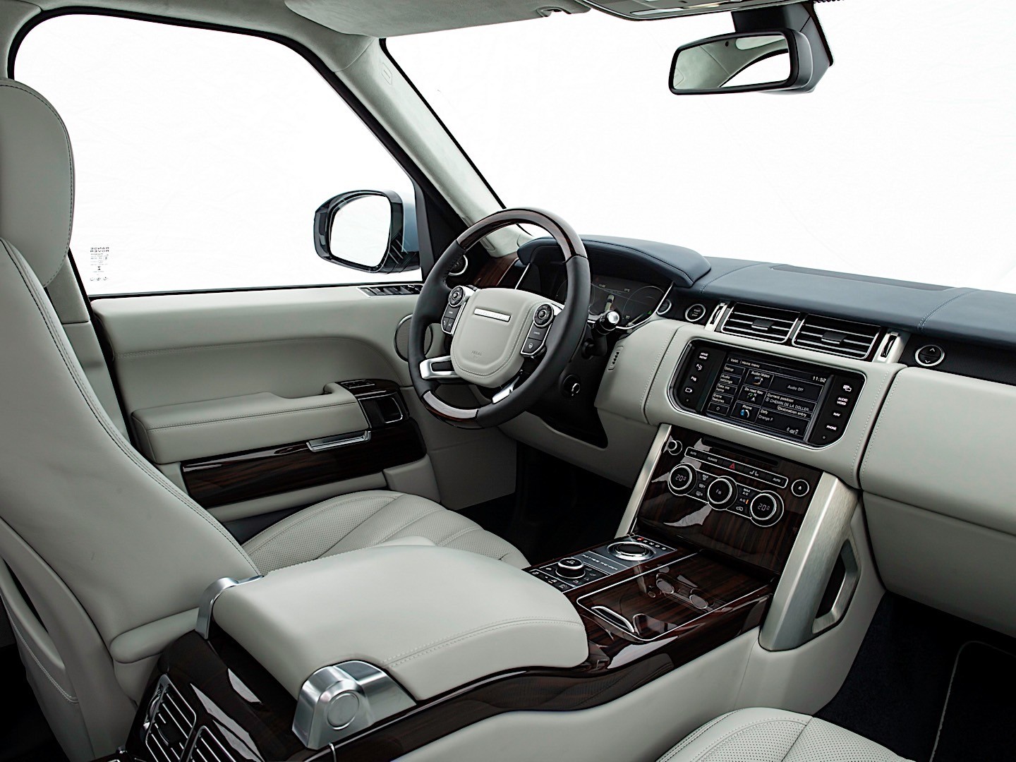 Land Rover Range Rover Phev photo 19