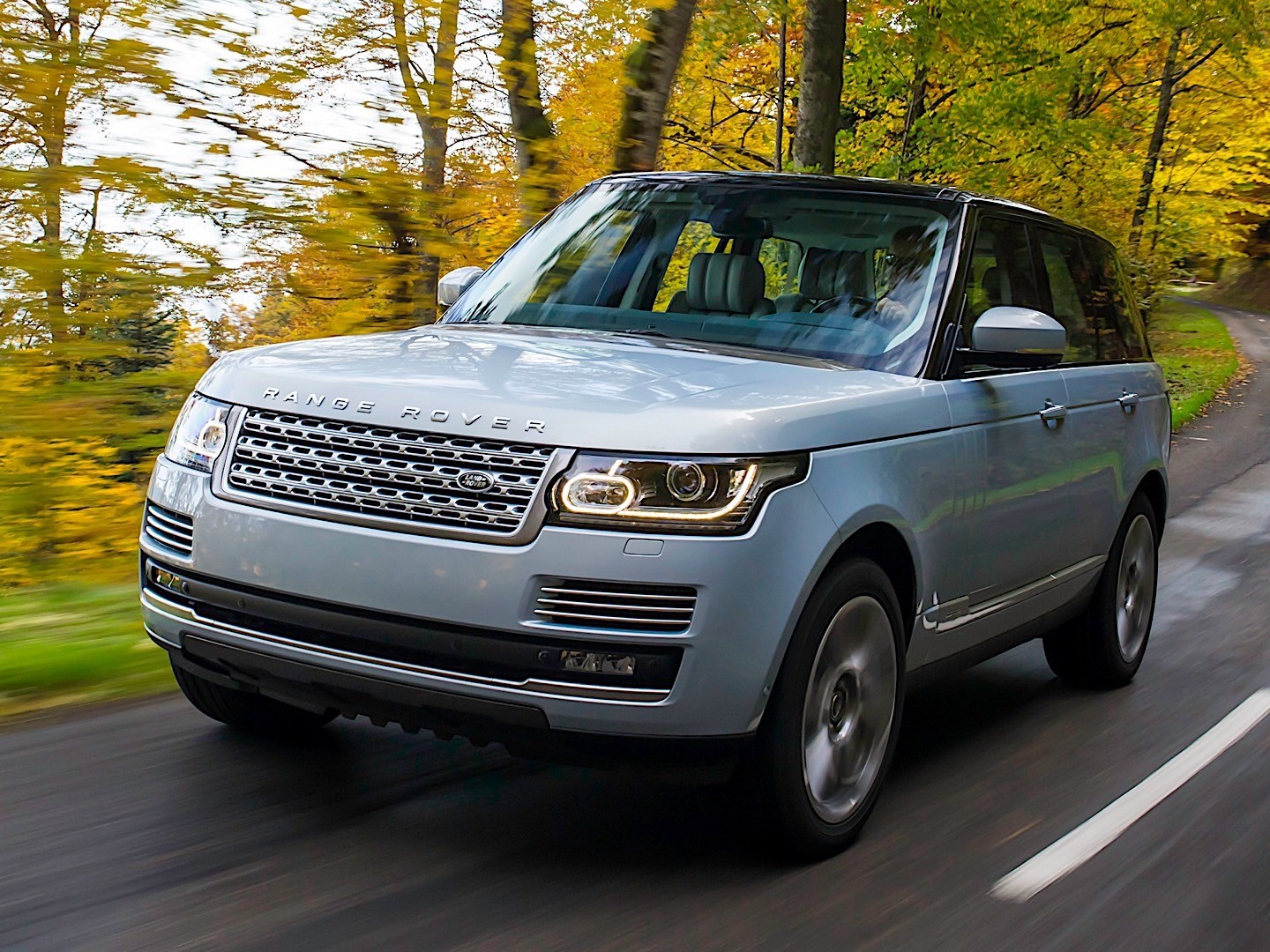 Land Rover Range Rover Phev photo 3