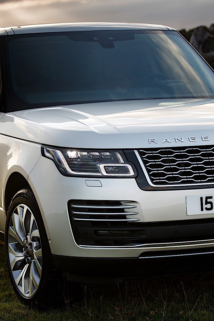 Land Rover Range Rover Phev photo 12