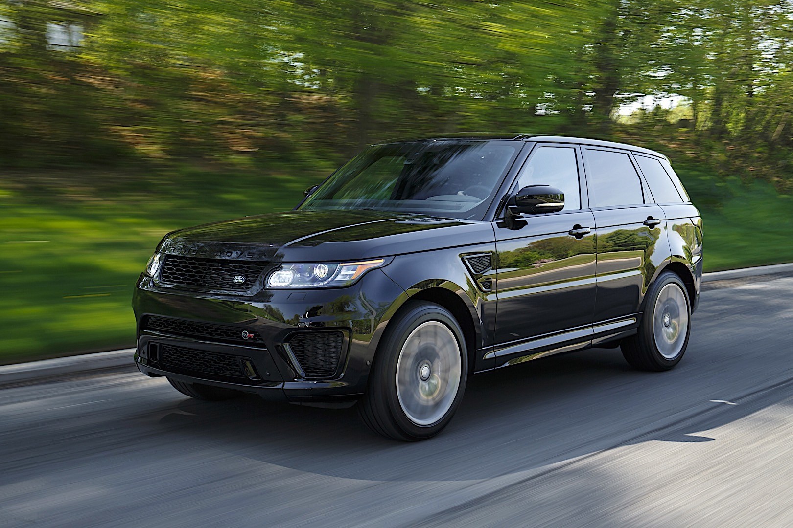 Land Rover Range Rover Sport Svr photo 8