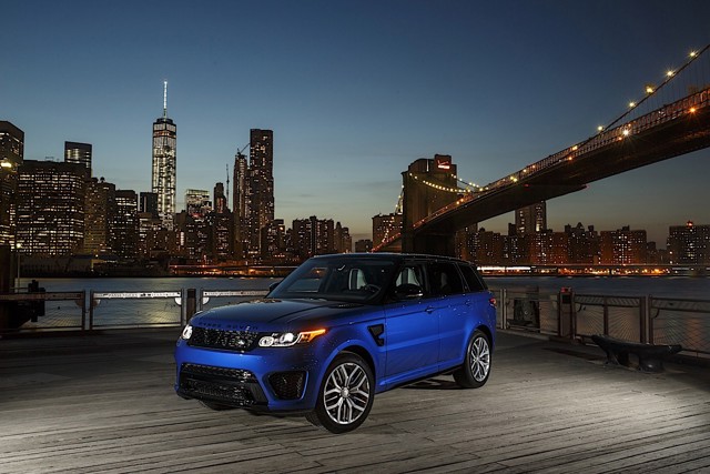 Land Rover Range Rover Sport Svr photo 10