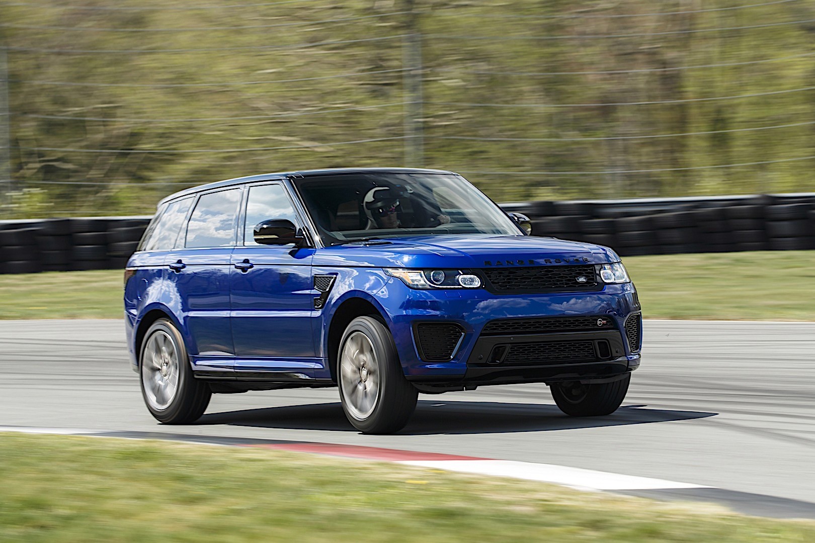 Land Rover Range Rover Sport Svr photo 22
