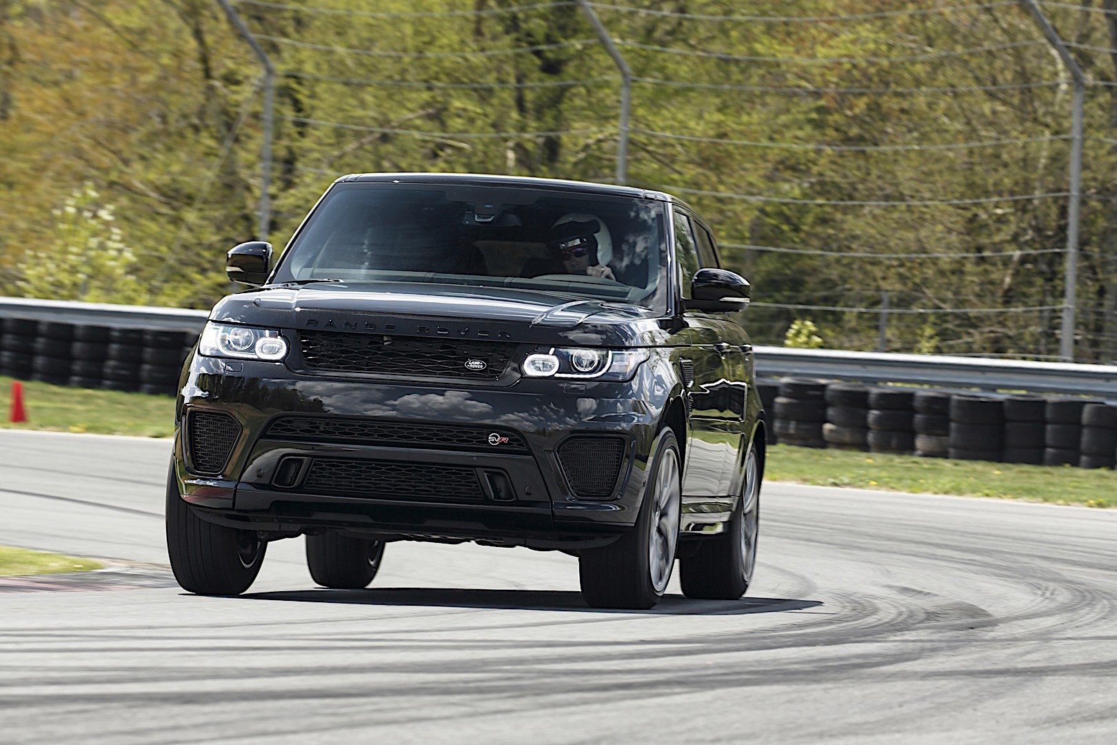 Land Rover Range Rover Sport Svr photo 24