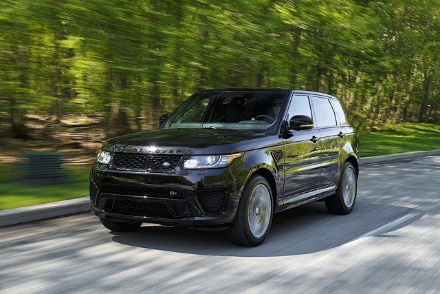 Land Rover Range Rover Sport Svr photo 2