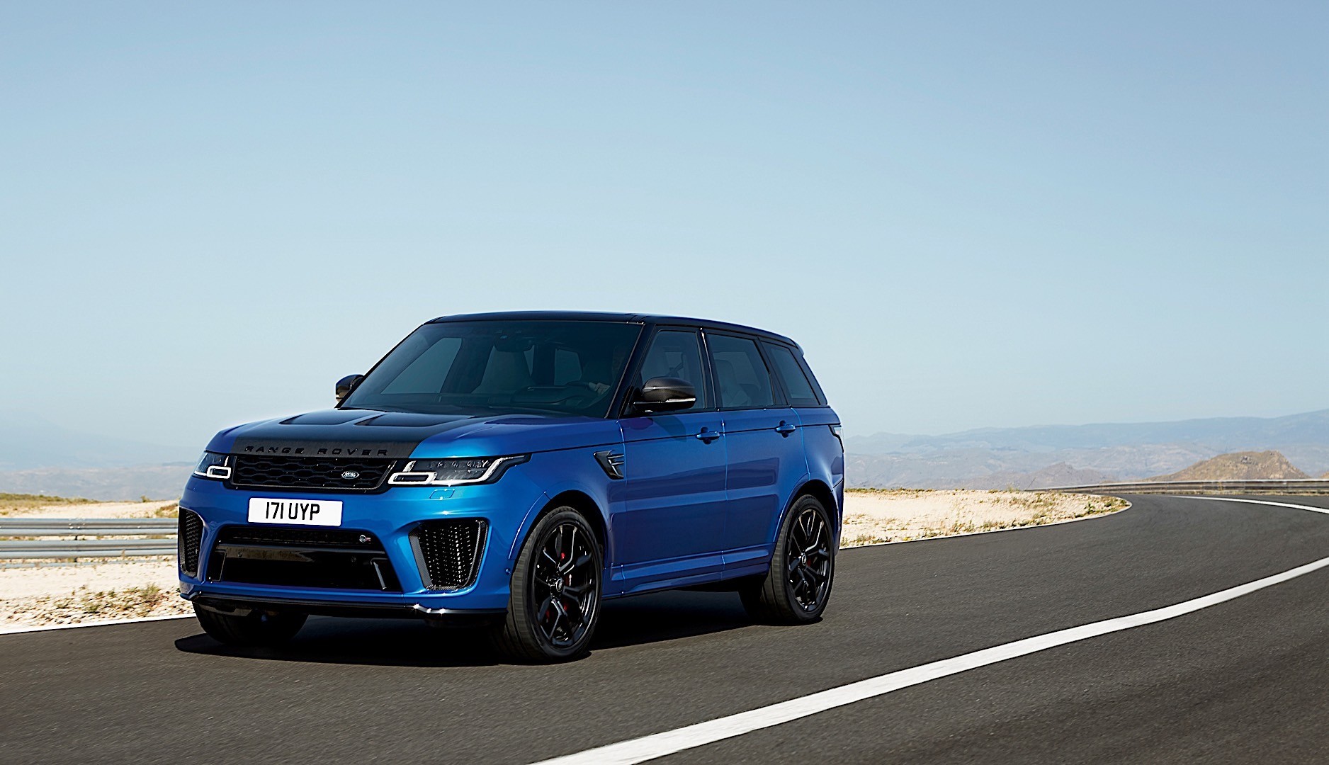 Land Rover Range Rover Sport Svr photo 14