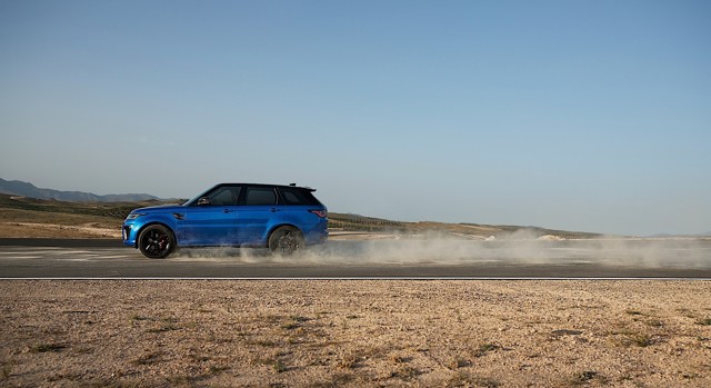 Land Rover Range Rover Sport Svr photo 2