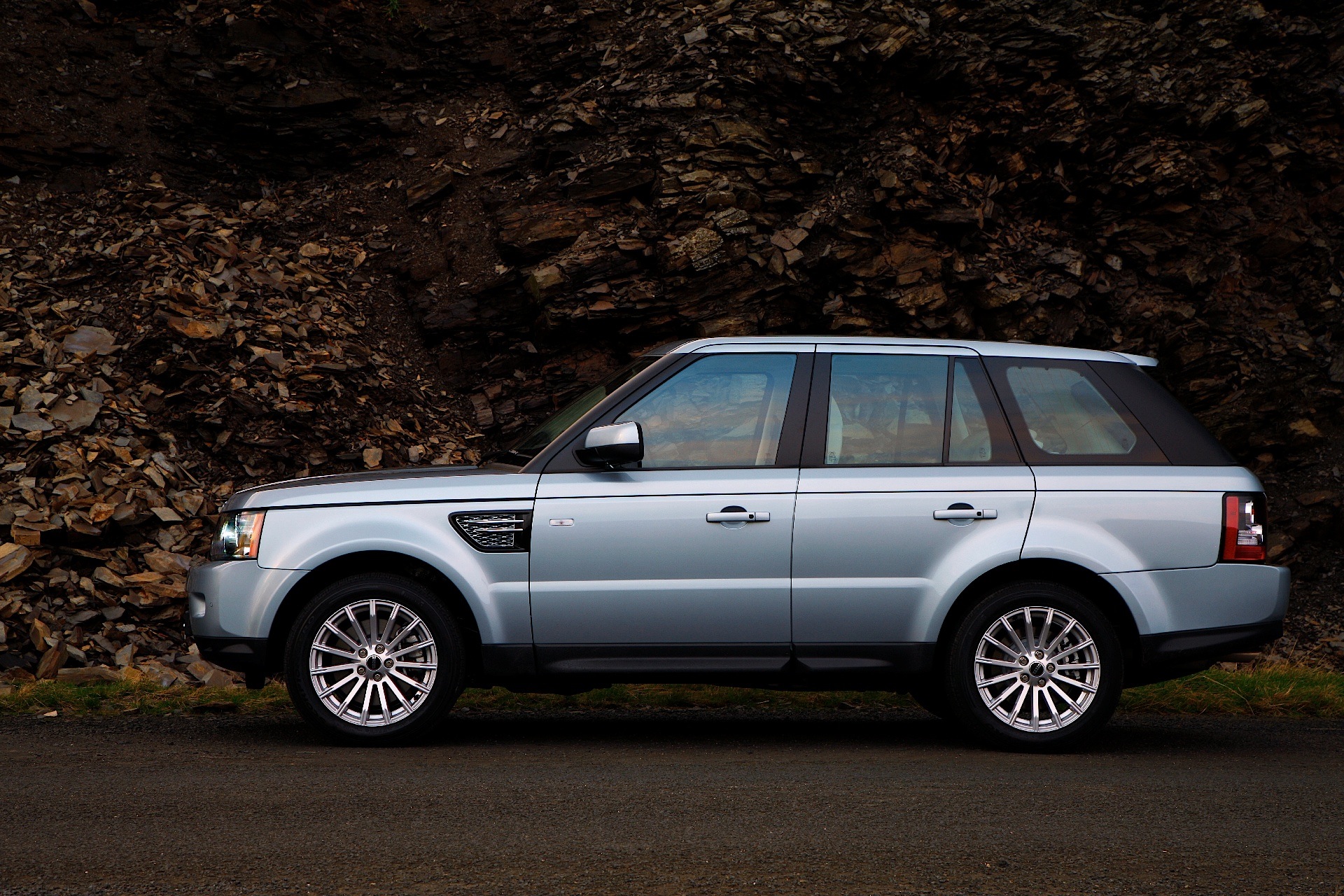 Land Rover Range Rover Sport photo 12